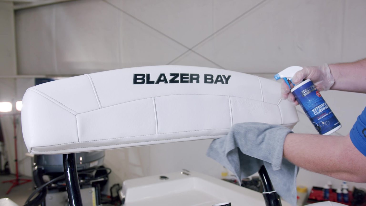 Boat Interior & Upholstery Cleaner Seat & Vinyl Spray Gtechniq