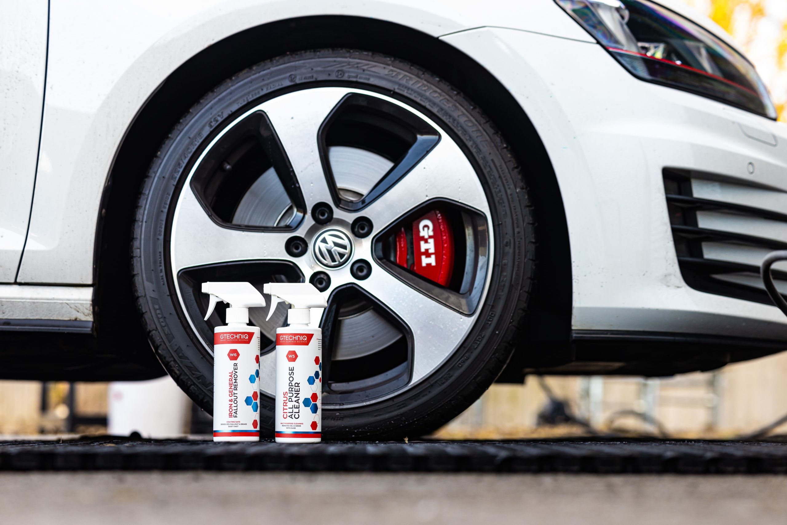 Remove Damaging Paint & Wheel Contaminates with Gtechniq’s W6 Iron And Fallout Remover