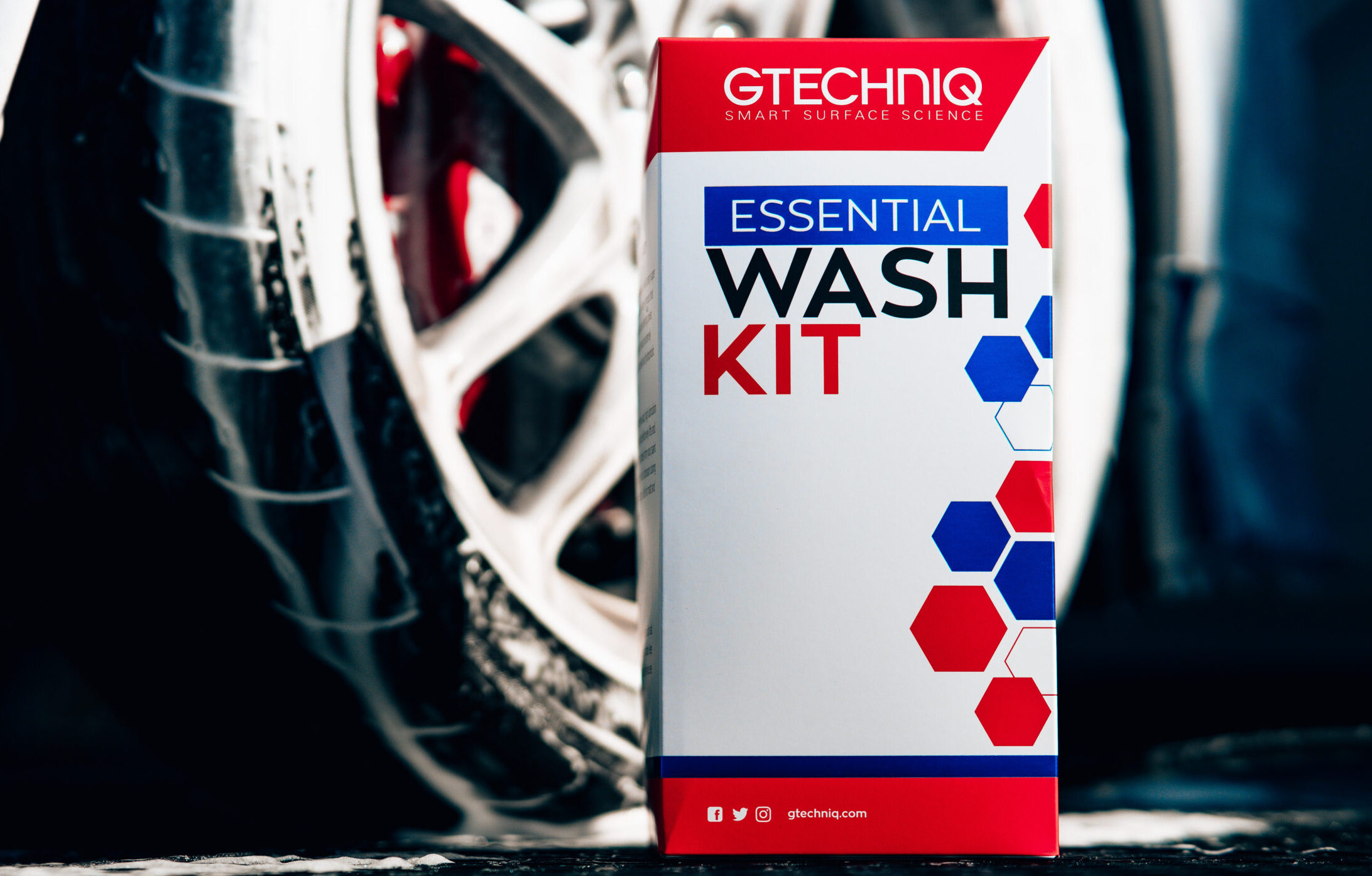 Why Use Gtechniq Essential Wash Kit?