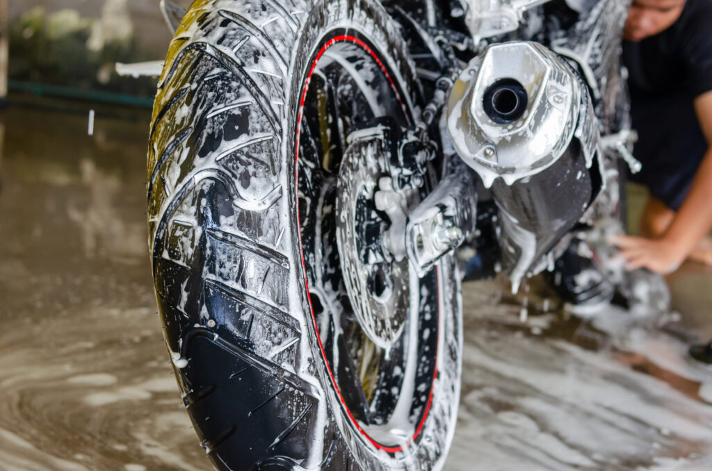Bubble foam cleaning motorcycle wash
