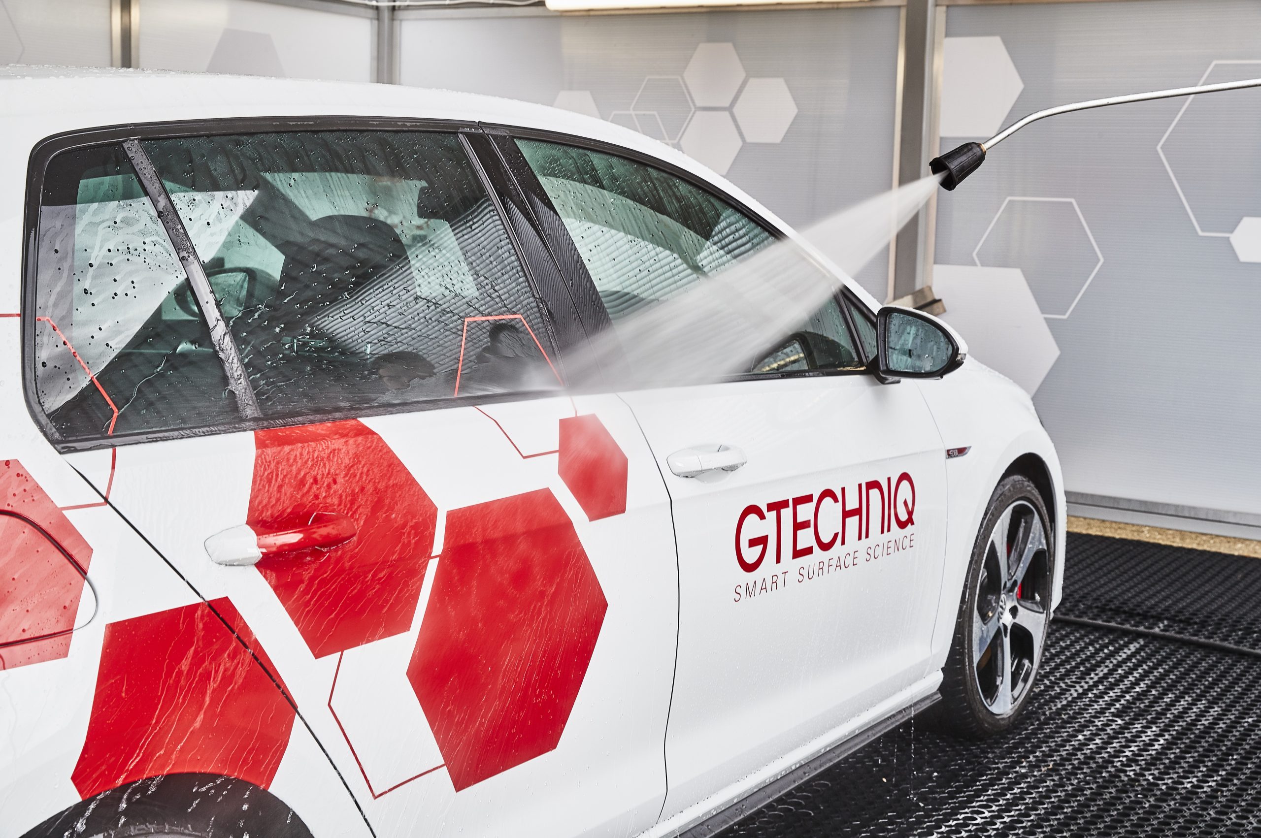 How to Wash Your Car in Winter